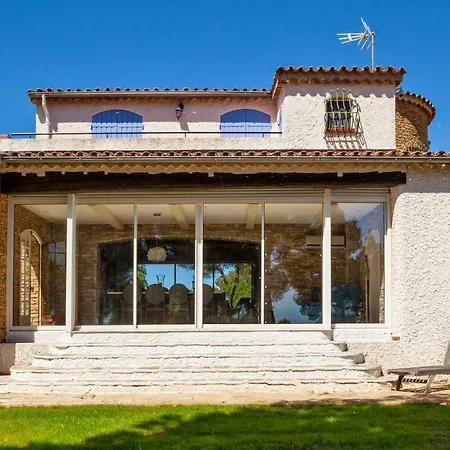فيلة La Bastide Belle Vue